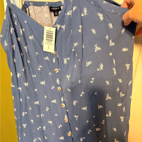 Torrid top - Picture 3 of 3